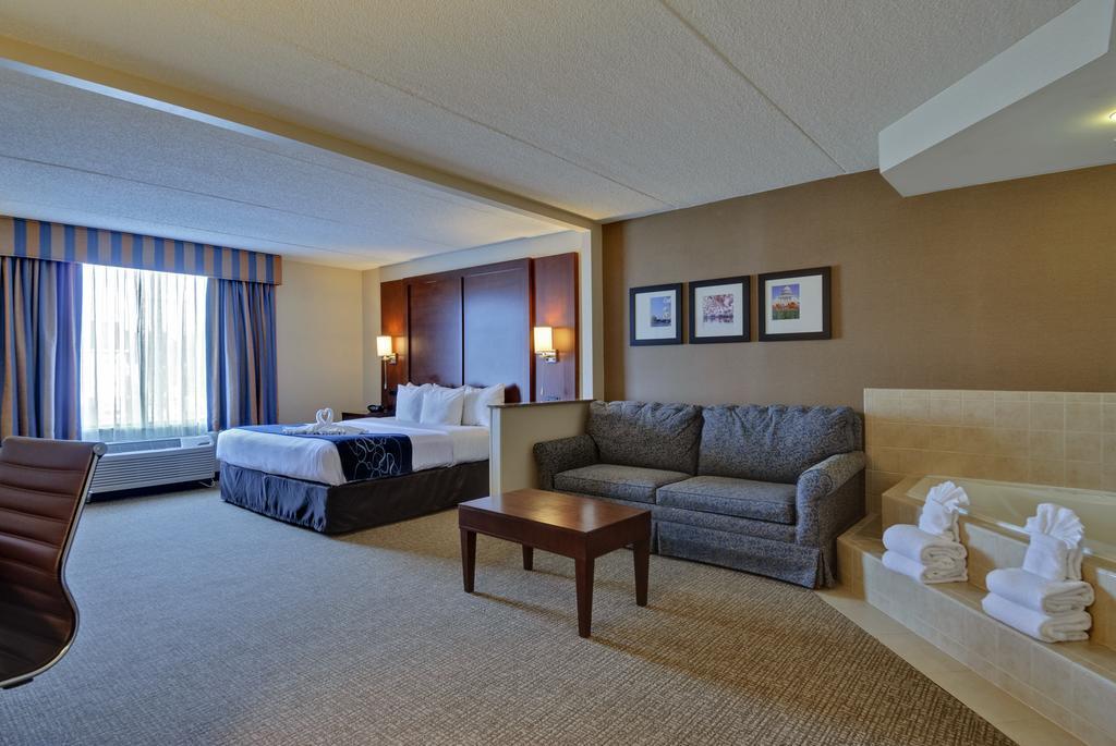 Comfort Suites Manassas Exterior foto
